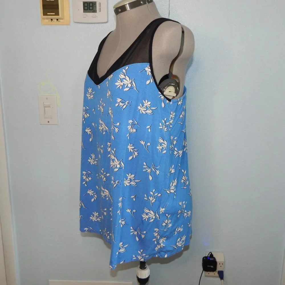Soma Size L Blue White Floral Tank Top Built in Bra Adjustable Shirt Sleepwear - Picture 4 of 10
